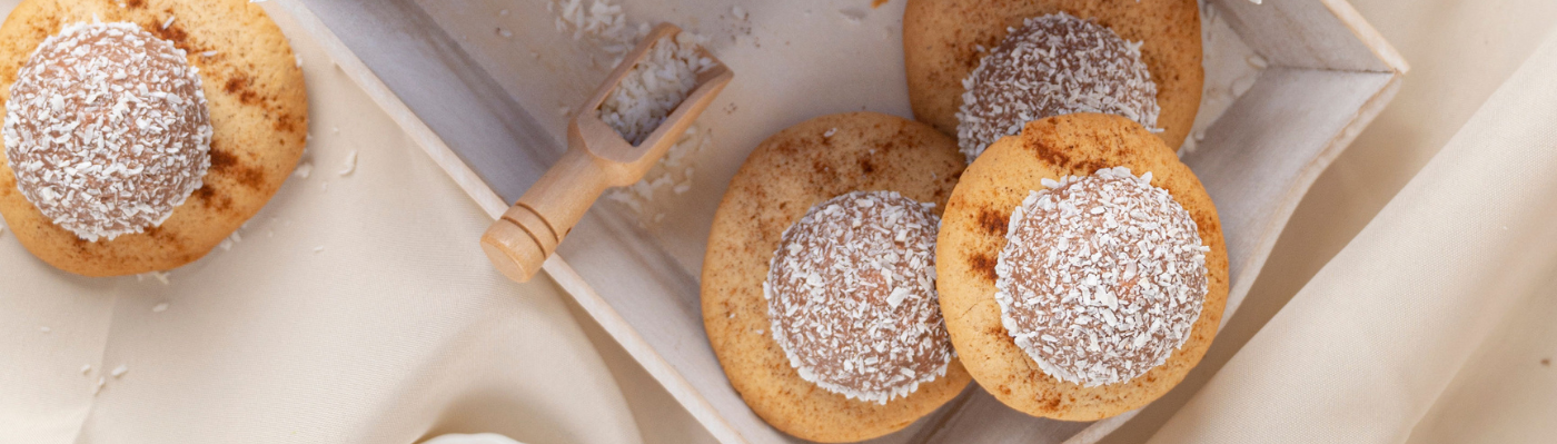 Lees’ Snowball Cinnamon Cookies